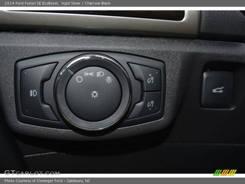 Ingot Silver / Charcoal Black 2014 Ford Fusion SE EcoBoost