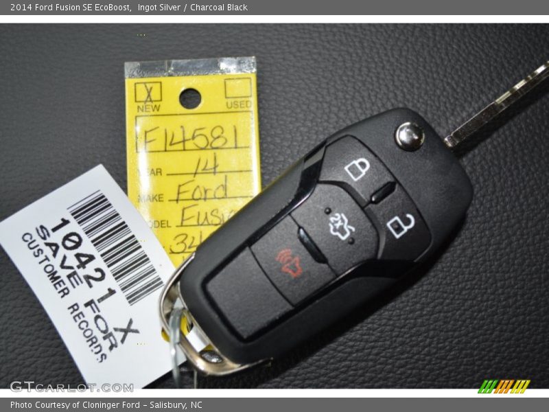 Ingot Silver / Charcoal Black 2014 Ford Fusion SE EcoBoost