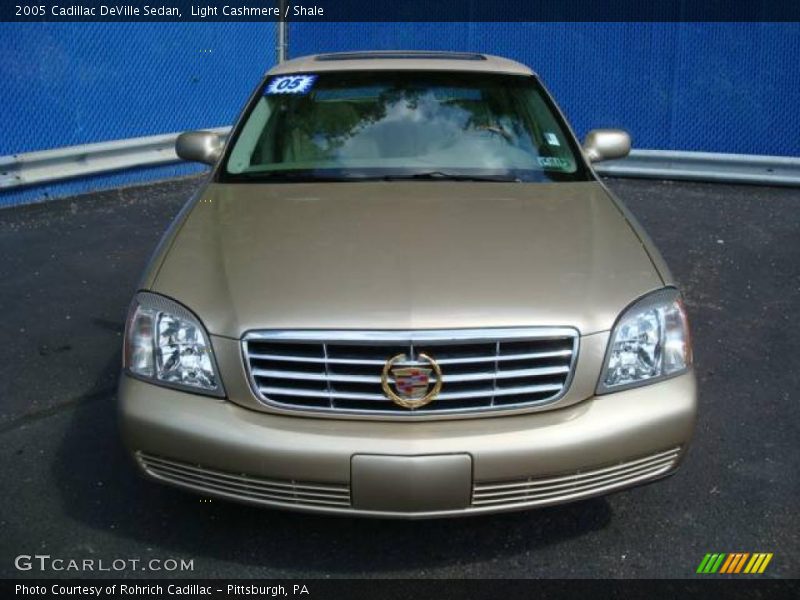 Light Cashmere / Shale 2005 Cadillac DeVille Sedan