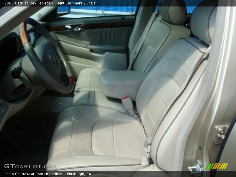 Light Cashmere / Shale 2005 Cadillac DeVille Sedan