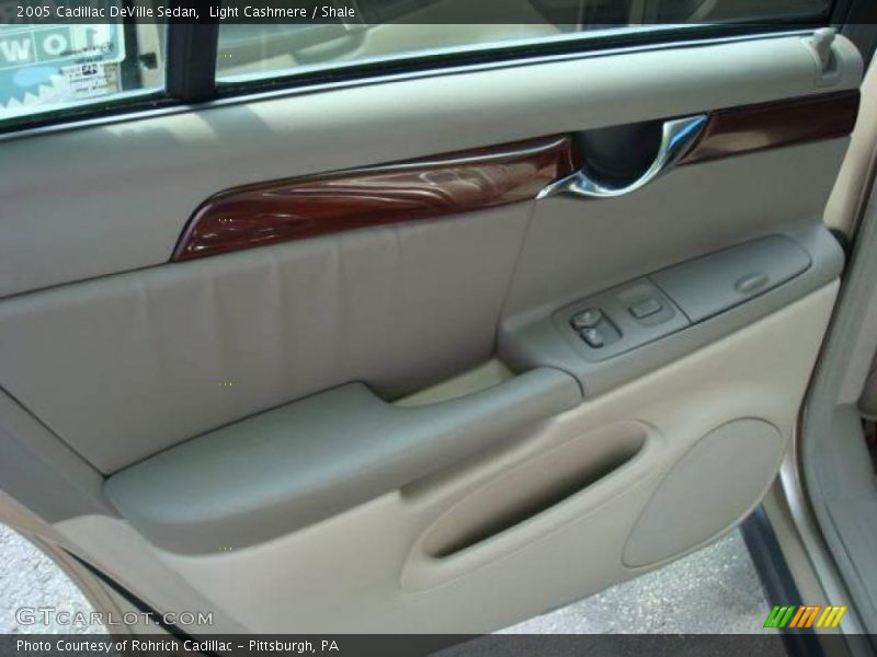 Light Cashmere / Shale 2005 Cadillac DeVille Sedan