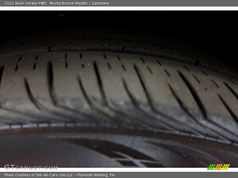 Mocha Bronze Metallic / Cashmere 2012 Buick Verano FWD