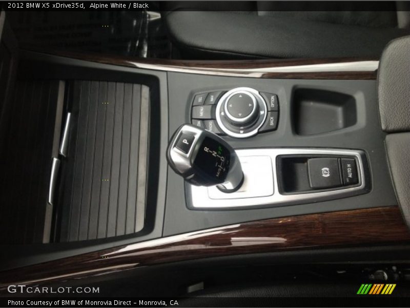 Alpine White / Black 2012 BMW X5 xDrive35d