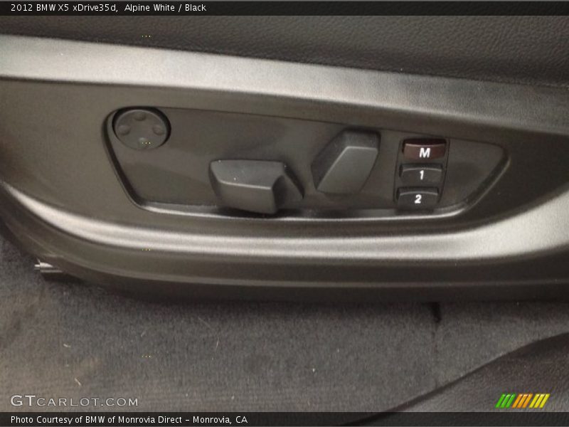 Alpine White / Black 2012 BMW X5 xDrive35d
