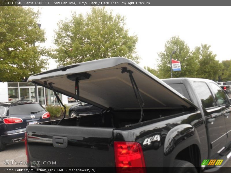 Onyx Black / Dark Titanium/Light Titanium 2011 GMC Sierra 1500 SLE Crew Cab 4x4