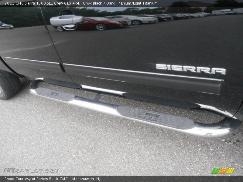 Onyx Black / Dark Titanium/Light Titanium 2011 GMC Sierra 1500 SLE Crew Cab 4x4