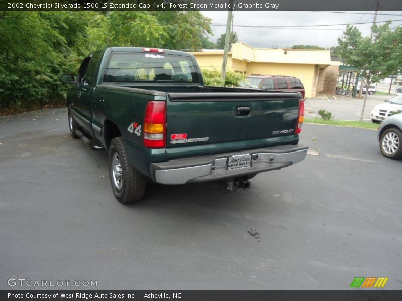 Forest Green Metallic / Graphite Gray 2002 Chevrolet Silverado 1500 LS Extended Cab 4x4