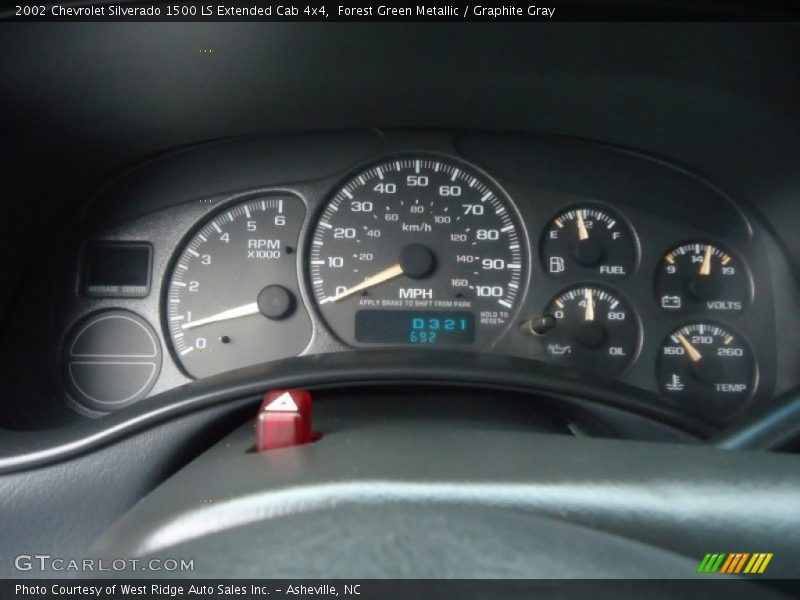Forest Green Metallic / Graphite Gray 2002 Chevrolet Silverado 1500 LS Extended Cab 4x4