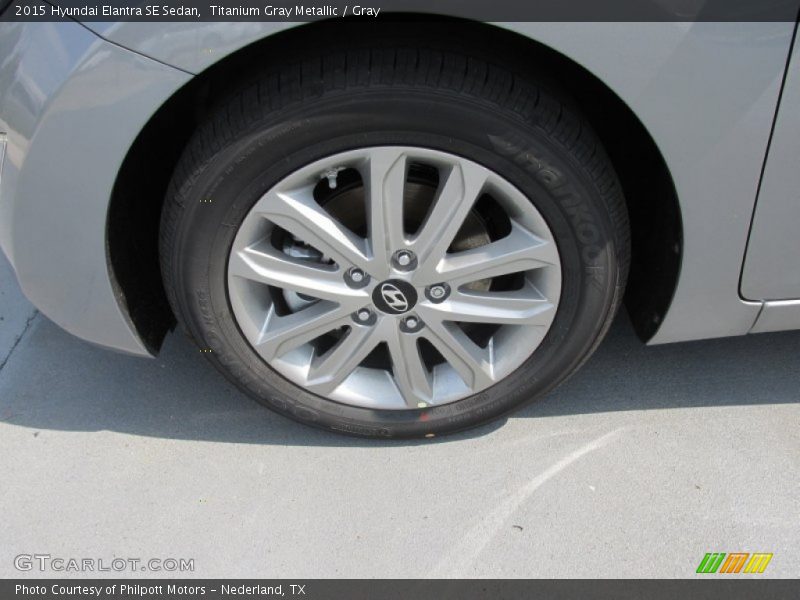 Titanium Gray Metallic / Gray 2015 Hyundai Elantra SE Sedan