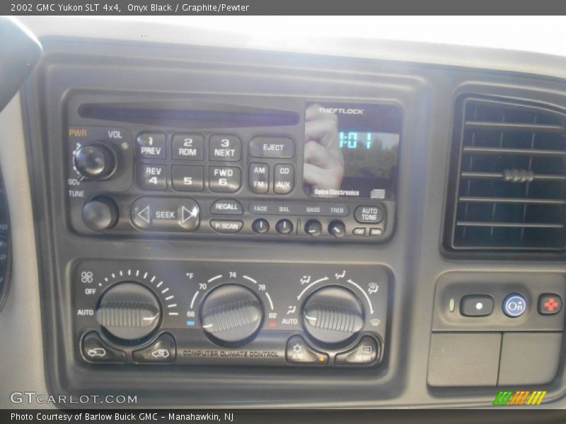 Onyx Black / Graphite/Pewter 2002 GMC Yukon SLT 4x4