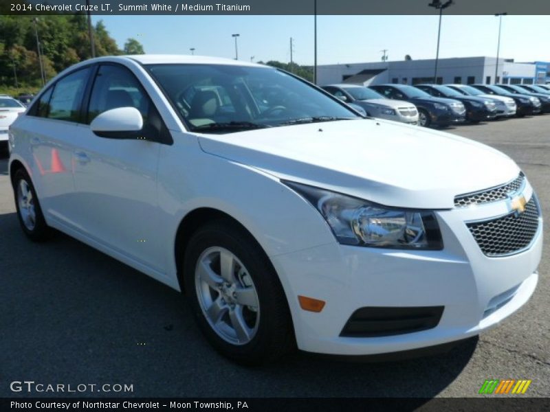 Summit White / Medium Titanium 2014 Chevrolet Cruze LT