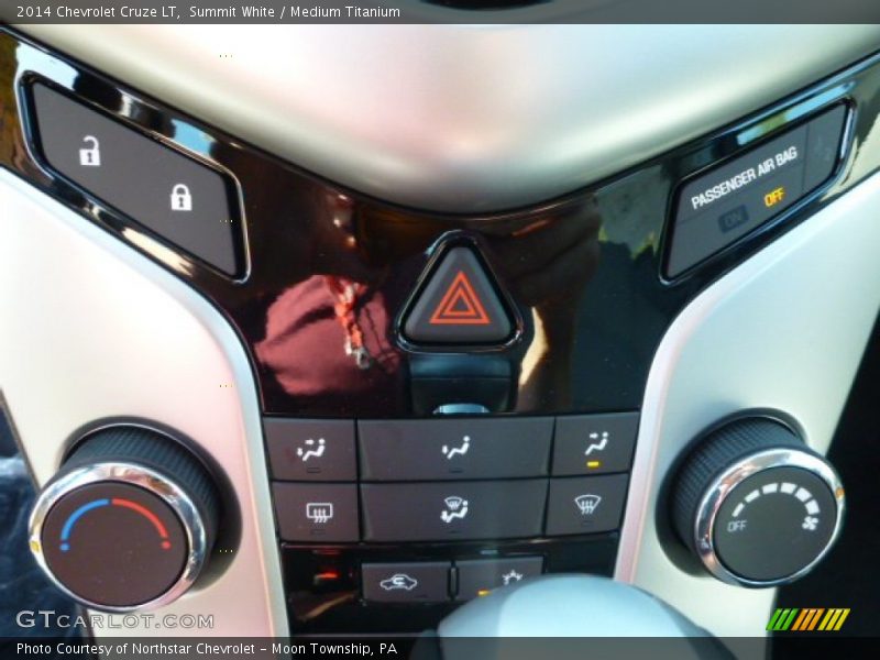 Summit White / Medium Titanium 2014 Chevrolet Cruze LT