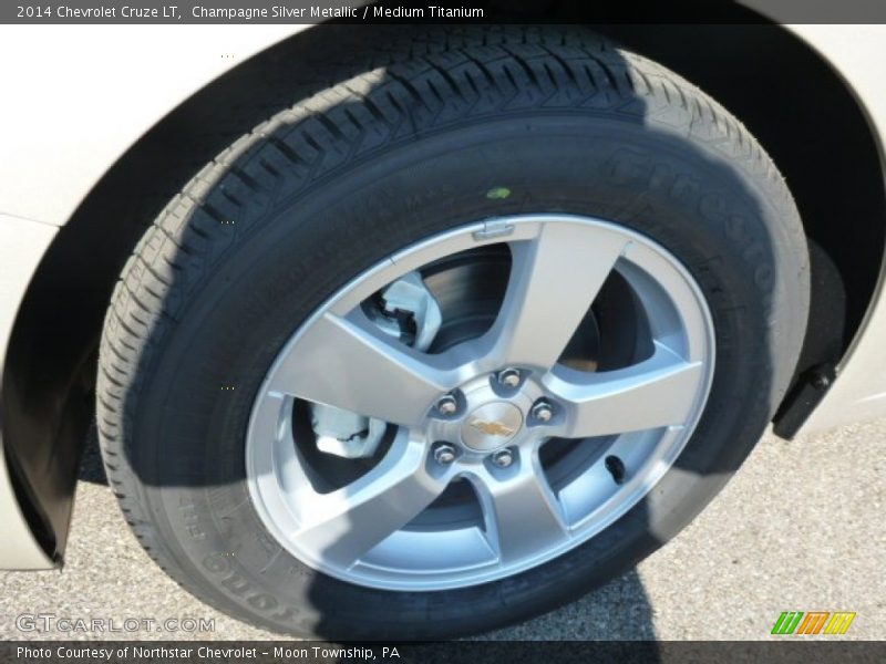 Champagne Silver Metallic / Medium Titanium 2014 Chevrolet Cruze LT