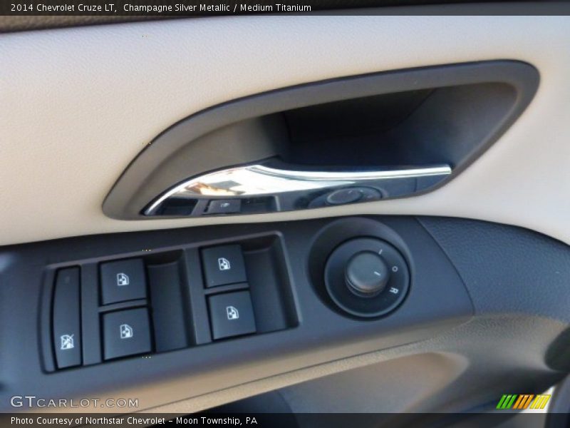 Champagne Silver Metallic / Medium Titanium 2014 Chevrolet Cruze LT
