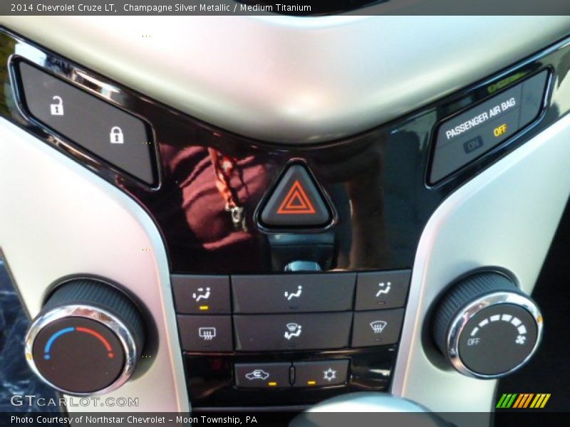 Champagne Silver Metallic / Medium Titanium 2014 Chevrolet Cruze LT