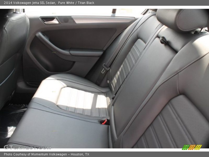 Pure White / Titan Black 2014 Volkswagen Jetta SEL Sedan