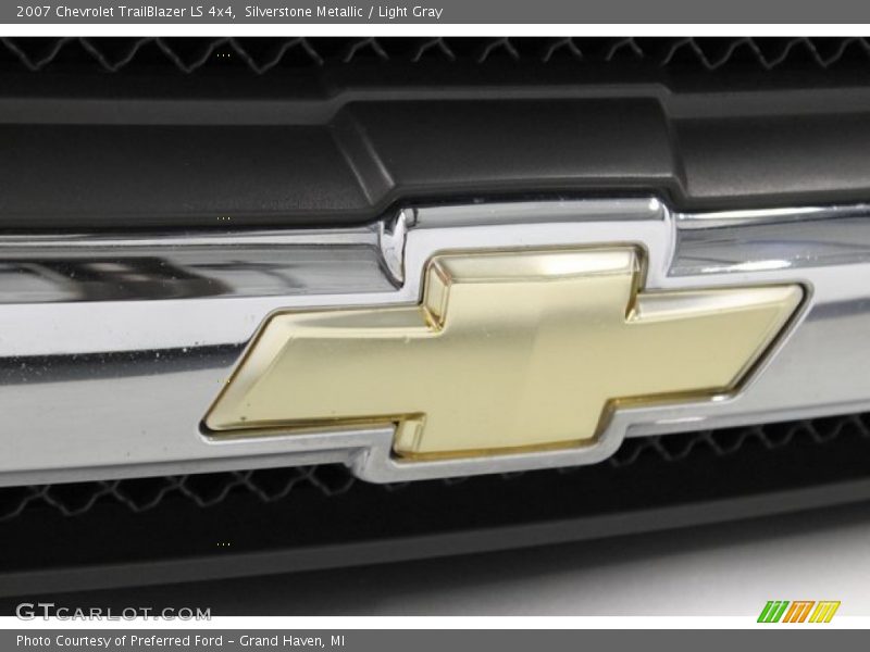 Silverstone Metallic / Light Gray 2007 Chevrolet TrailBlazer LS 4x4