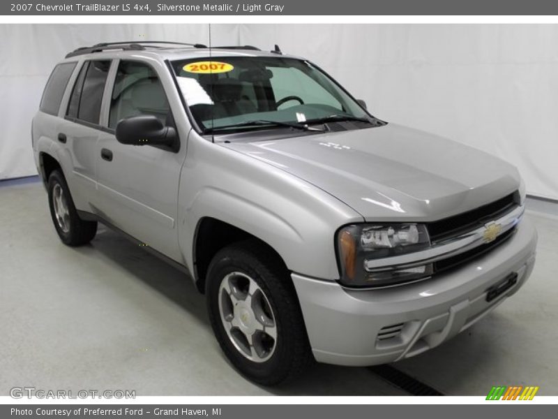 Silverstone Metallic / Light Gray 2007 Chevrolet TrailBlazer LS 4x4