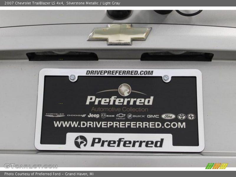 Silverstone Metallic / Light Gray 2007 Chevrolet TrailBlazer LS 4x4
