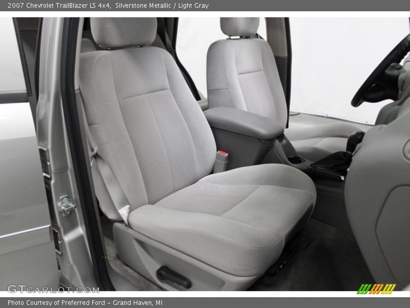 Silverstone Metallic / Light Gray 2007 Chevrolet TrailBlazer LS 4x4