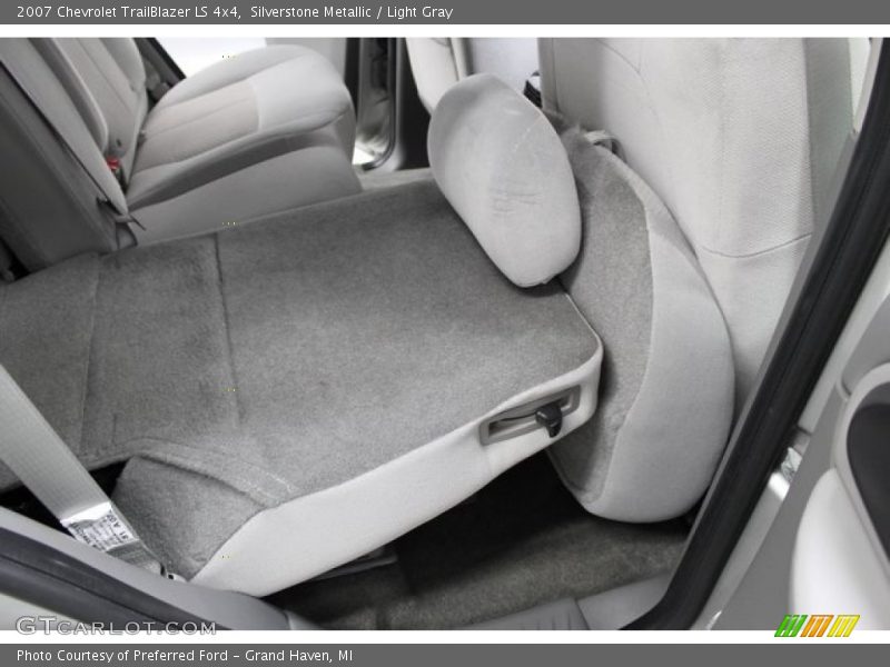 Silverstone Metallic / Light Gray 2007 Chevrolet TrailBlazer LS 4x4