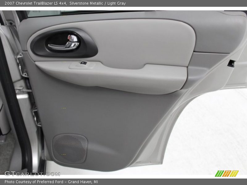 Silverstone Metallic / Light Gray 2007 Chevrolet TrailBlazer LS 4x4
