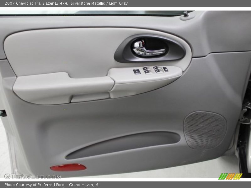 Silverstone Metallic / Light Gray 2007 Chevrolet TrailBlazer LS 4x4