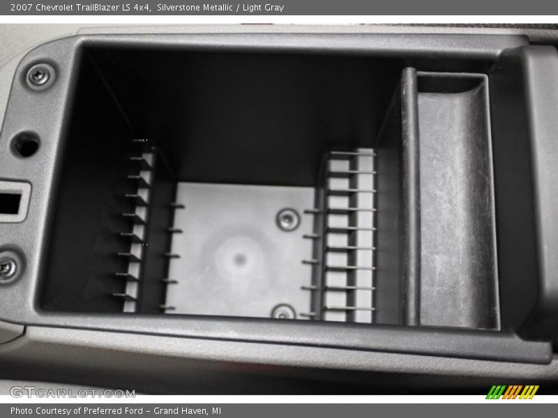 Silverstone Metallic / Light Gray 2007 Chevrolet TrailBlazer LS 4x4