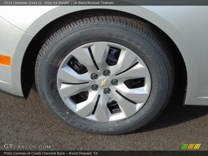 Silver Ice Metallic / Jet Black/Medium Titanium 2014 Chevrolet Cruze LS