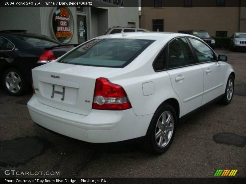 White / Dark Beige/Quartz 2004 Volvo S40 2.4i