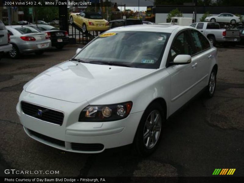 White / Dark Beige/Quartz 2004 Volvo S40 2.4i