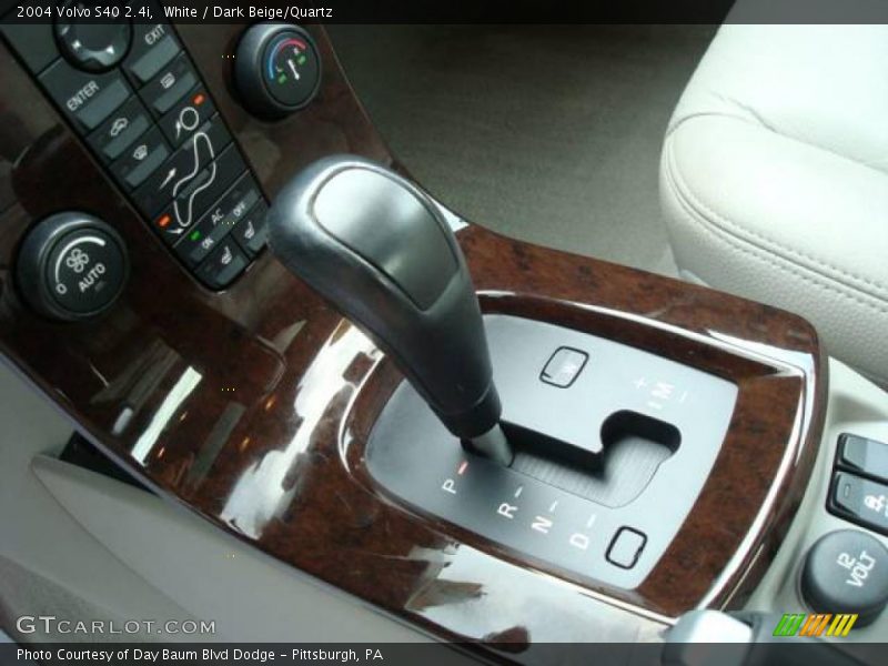 White / Dark Beige/Quartz 2004 Volvo S40 2.4i