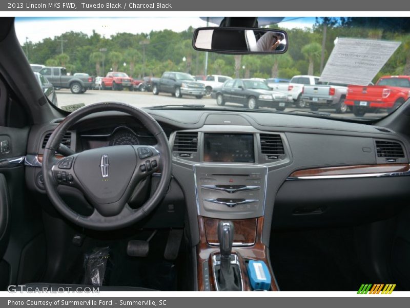 Tuxedo Black / Charcoal Black 2013 Lincoln MKS FWD