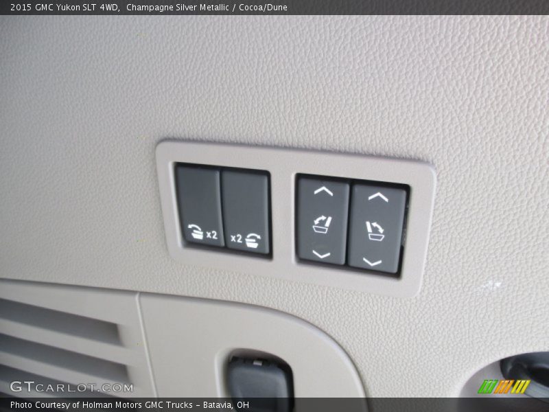 Champagne Silver Metallic / Cocoa/Dune 2015 GMC Yukon SLT 4WD