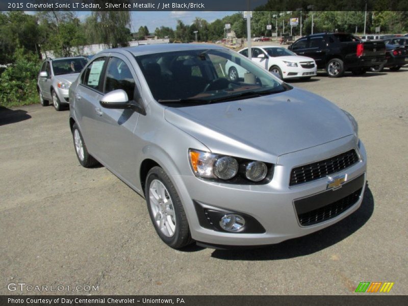 Front 3/4 View of 2015 Sonic LT Sedan