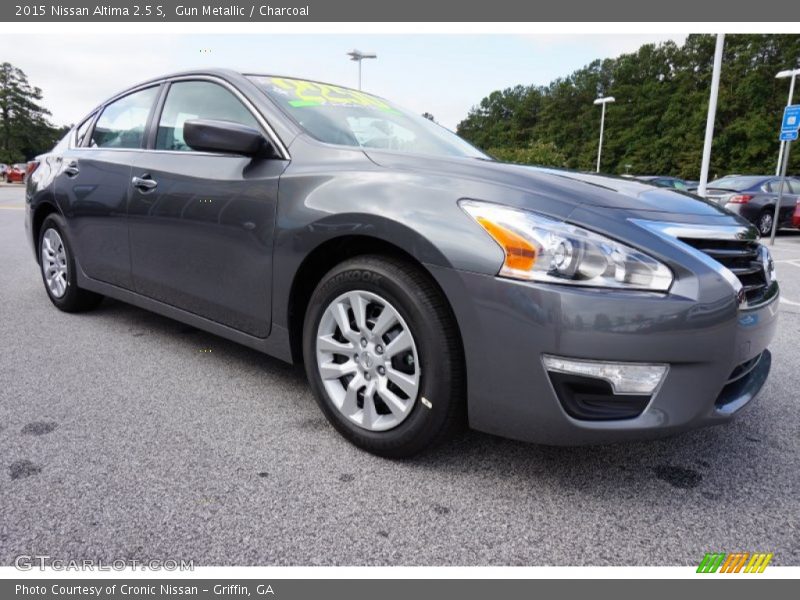 Gun Metallic / Charcoal 2015 Nissan Altima 2.5 S
