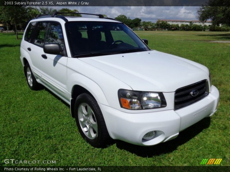 Aspen White / Gray 2003 Subaru Forester 2.5 XS