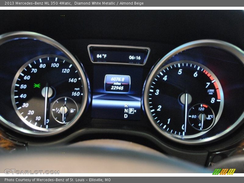 Diamond White Metallic / Almond Beige 2013 Mercedes-Benz ML 350 4Matic