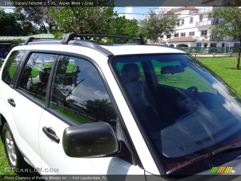 Aspen White / Gray 2003 Subaru Forester 2.5 XS