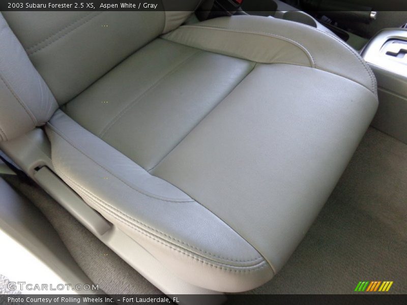 Aspen White / Gray 2003 Subaru Forester 2.5 XS