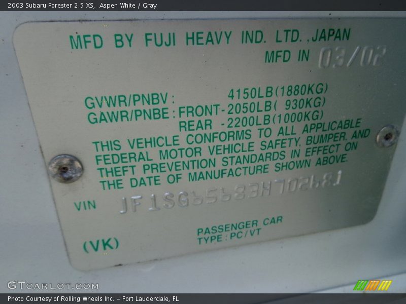 Aspen White / Gray 2003 Subaru Forester 2.5 XS