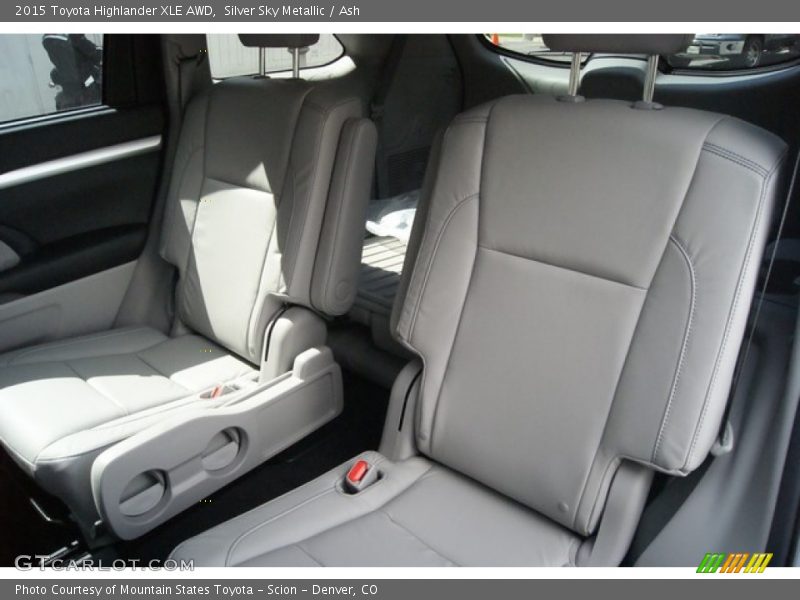 Silver Sky Metallic / Ash 2015 Toyota Highlander XLE AWD