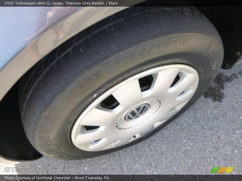 Platinum Grey Metallic / Black 2005 Volkswagen Jetta GL Sedan