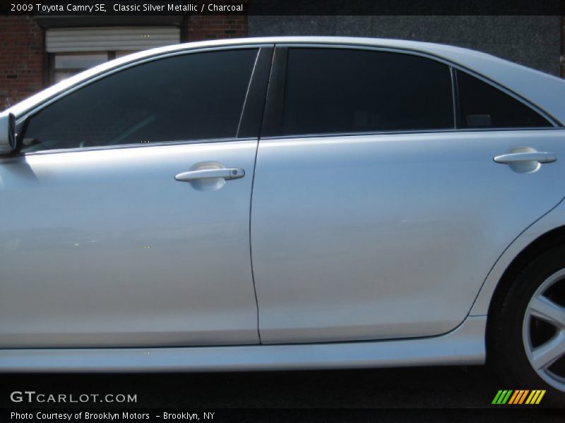 Classic Silver Metallic / Charcoal 2009 Toyota Camry SE