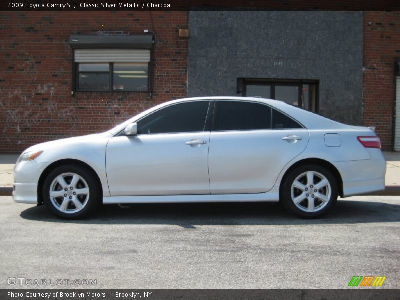 Classic Silver Metallic / Charcoal 2009 Toyota Camry SE