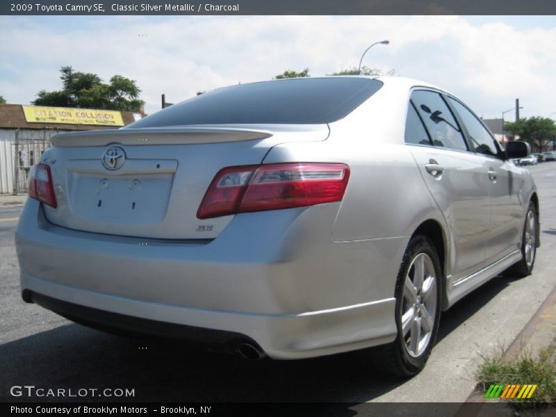 Classic Silver Metallic / Charcoal 2009 Toyota Camry SE