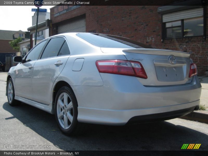 Classic Silver Metallic / Charcoal 2009 Toyota Camry SE
