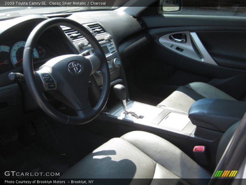 Classic Silver Metallic / Charcoal 2009 Toyota Camry SE