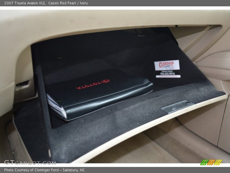 Cassis Red Pearl / Ivory 2007 Toyota Avalon XLS