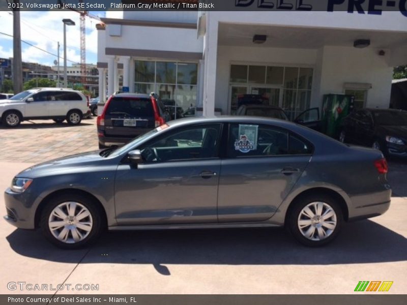 Platinum Gray Metallic / Titan Black 2012 Volkswagen Jetta SE Sedan